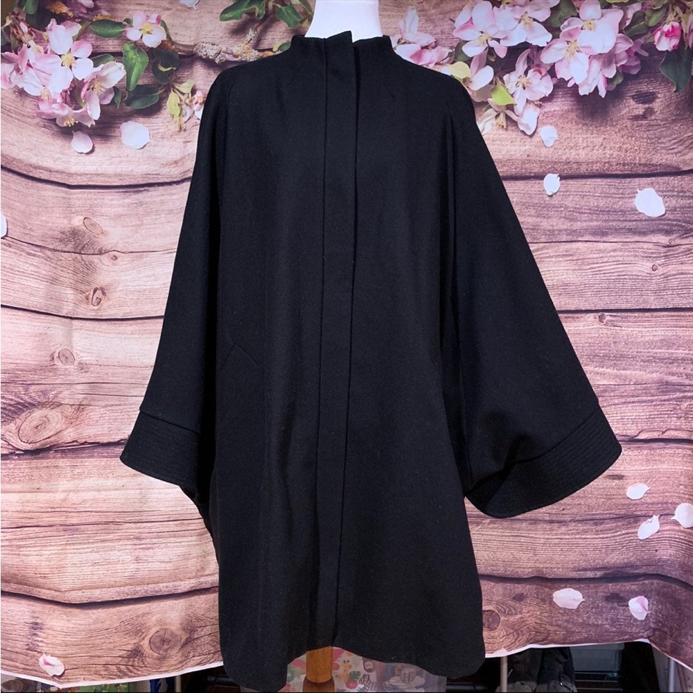 RARE!!! Diane Von Furstenberg Black Wool Draped Cape Coat - Picture 4 of 13